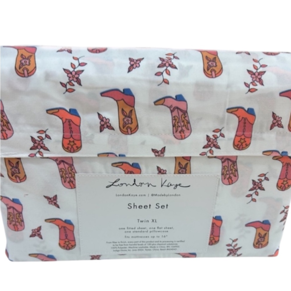 London Kaye Multicolored Cowboy Boots Western Twin XL Sheet Set New Cowgirl